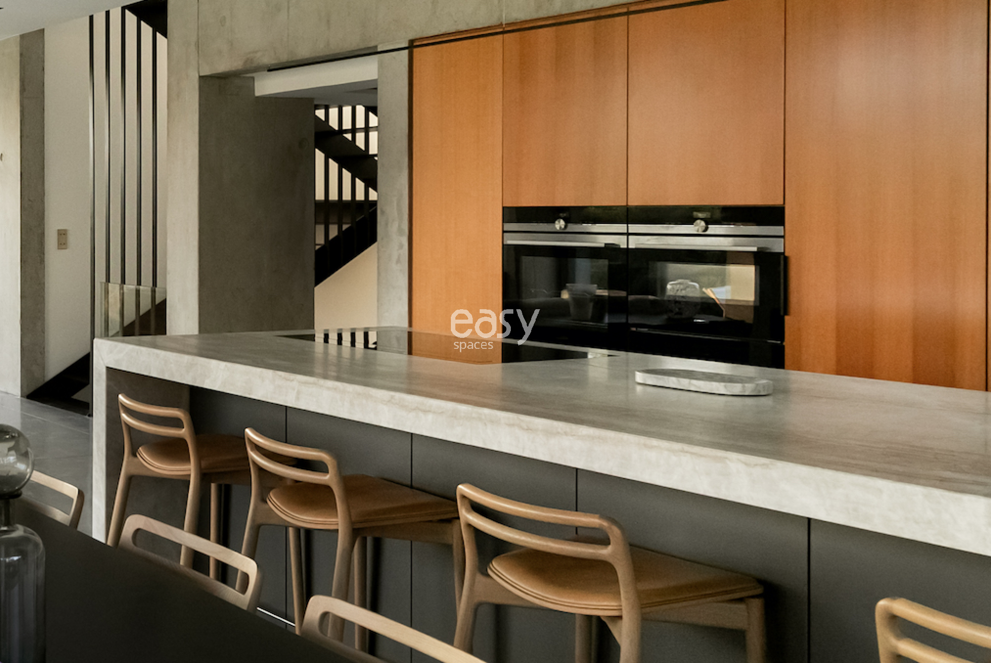 Place available for rental with a beautiful kitchen suitable for professional photo shoots in FRANCE